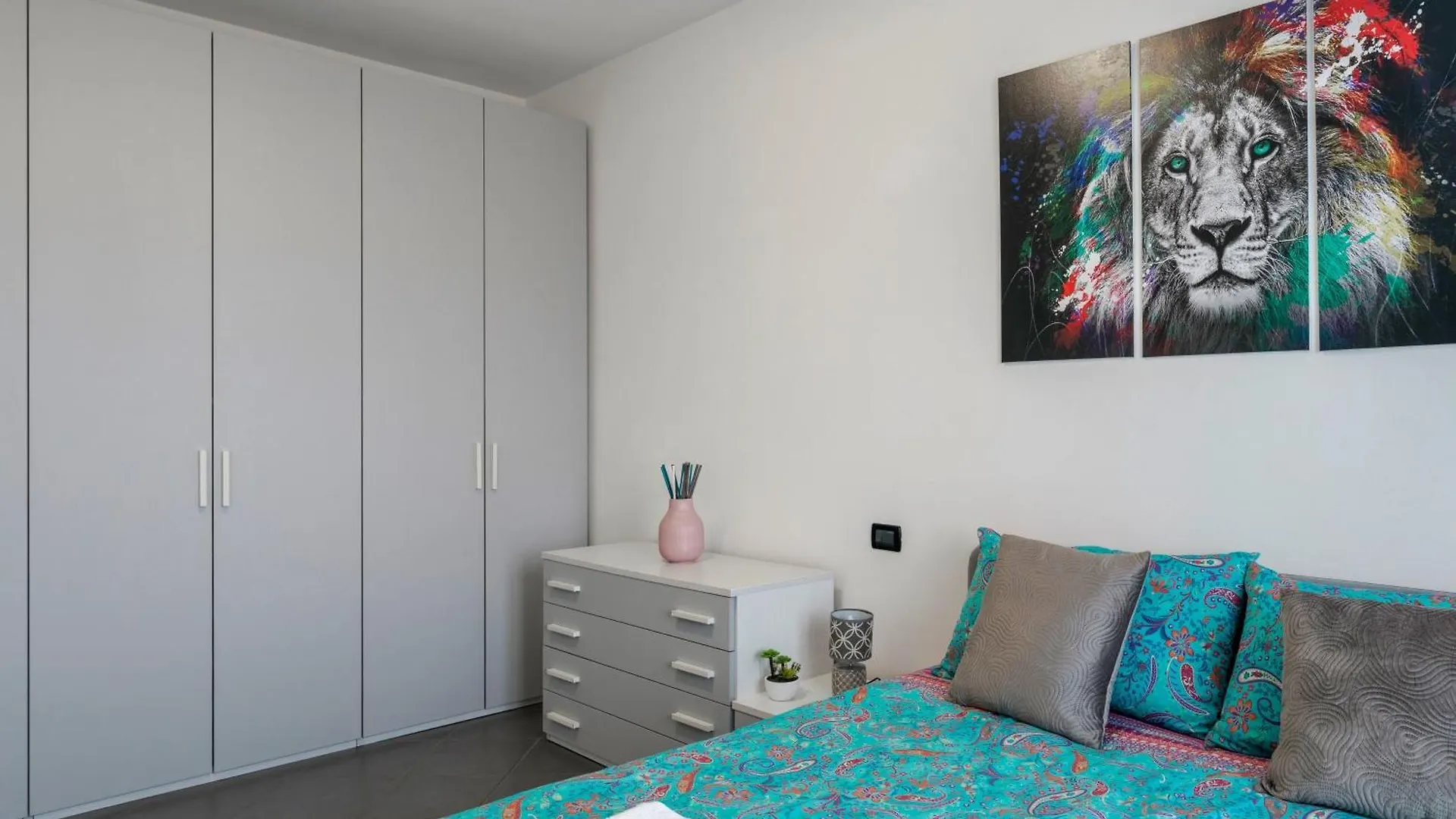 Design & Relax Sul Lago Di Garda Montinelle 0*,  İtalya