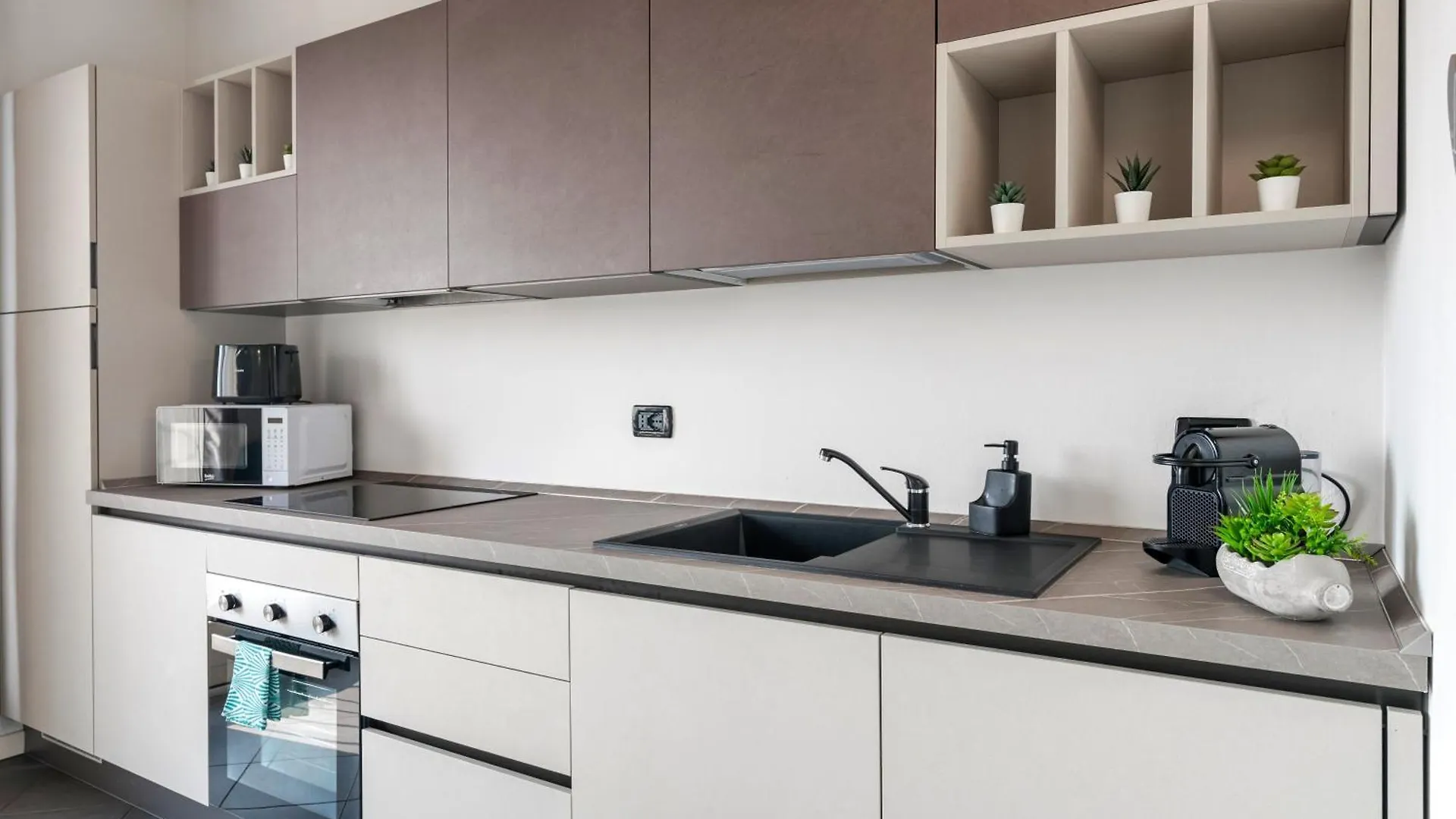 Daire Design & Relax Sul Lago Di Garda Montinelle İtalya